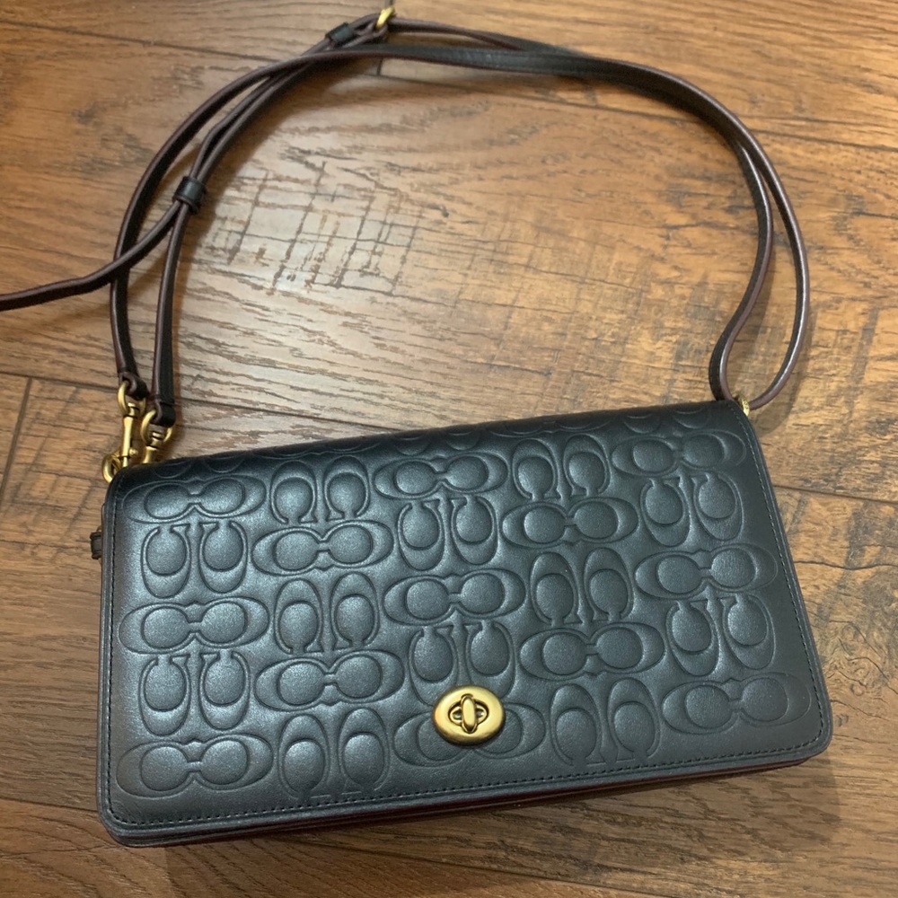 Coach Signature Dinky